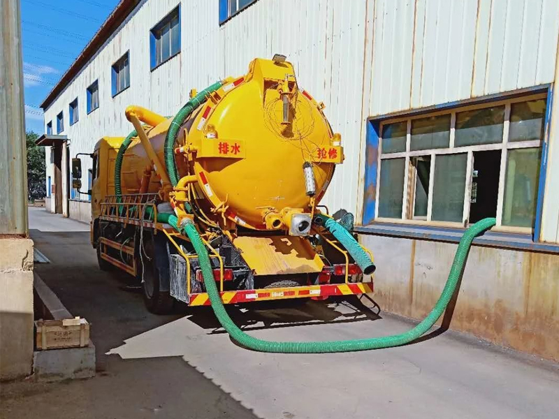 黄浦厂区化粪池清理